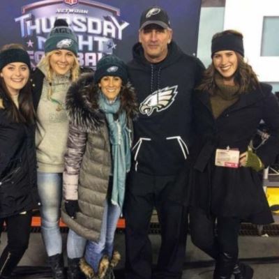 Linda Reich with husband Frank Reich and daughters Lia, Aviry, and Hannah Reich